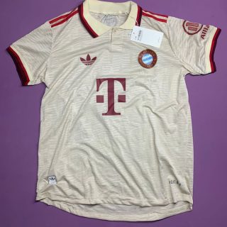 تيشرت باير 24